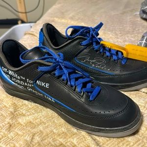 Off white air Jordan 2 royalty blue barely worn still has box